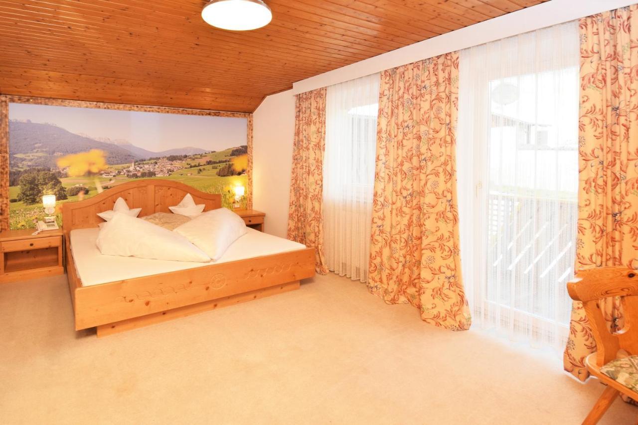 Hotel Chalet Olympia Monguelfo-Tesido / Welsberg-Taisten Eksteriør bilde
